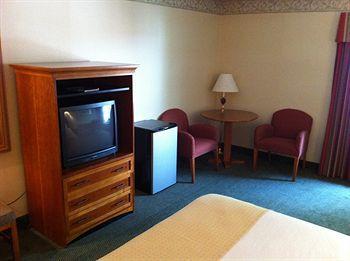 Holiday Lodge Hotel Oak Hill Exterior foto
